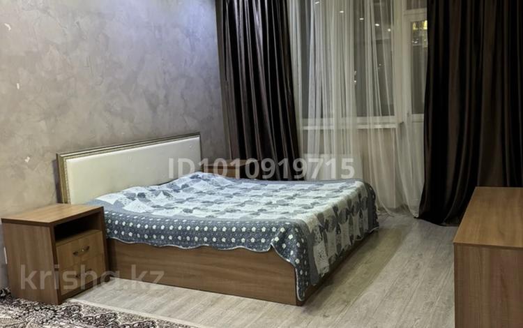 2-комнатная квартира · 65 м² · 7/16 этаж, Туркестан 10 за 320 000 ₸ в Астане, Есильский р-н — фото 2