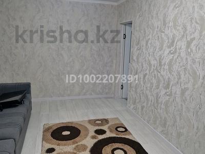 2-бөлмелі пәтер · 50 м² · 1/4 қабат, Қойгелді 180 — Толе би, бағасы: 180 000 ₸ в Таразе