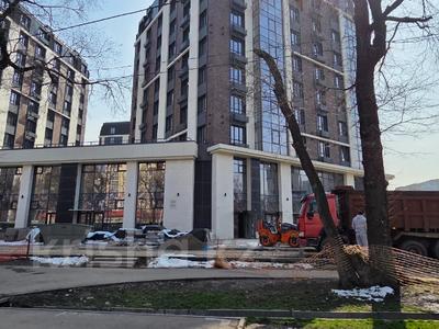 Свободное назначение, магазины и бутики, общепит, салоны красоты, бани, гостиницы и зоны отдыха, фитнес и спорт, медцентры и аптеки, образование, развлечения, конференц-залы, кабинеты и рабочие места, студии · 680 м² за 13.5 млн ₸ в Алматы, Бостандыкский р-н