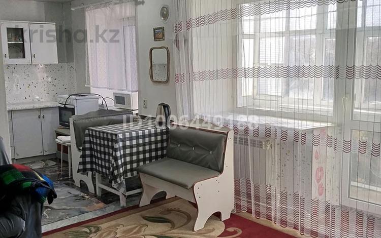 2-бөлмелі пәтер · 43 м² · 4/4 қабат, Караганды 28 — Напротив Горсвет, бағасы: 90 000 〒 в Темиртау — фото 3