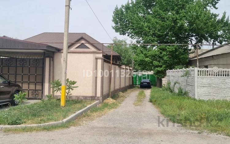 Отдельный дом · 4 комнаты · 120 м² · 7 сот., 2 пер. жанкоразова 17 — По улице такенова магазин нурислам за 36.5 млн 〒 в Таразе — фото 2