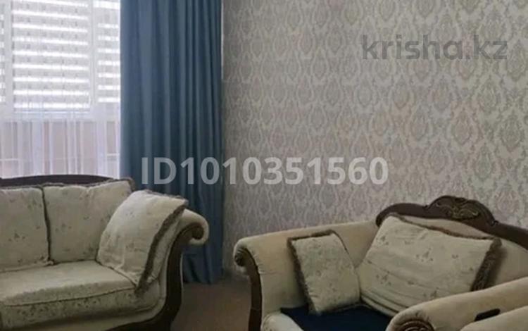 3-комнатная квартира · 70 м² · 4/5 этаж, 22-й мкр 6б за 15 млн ₸ в Актау — фото 2