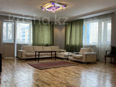 2-комнатная квартира, 90 м², 2/5 этаж, мкр Думан-2 5 за 43.5 млн 〒 в Алматы, Медеуский р-н