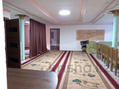 Отдельный дом · 3 комнаты · 150 м² · 8 сот., мкр Акбулак 5 — Шарипканова за 250 000 ₸ в Алматы, Алатауский р-н