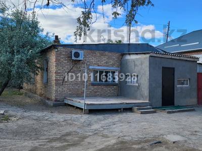 Жеке үй · 5 бөлме · 150 м² · 10 жүзд., Қарауыл төбе, бағасы: 15 млн ₸ в Кызылординской обл., Караул Тобе