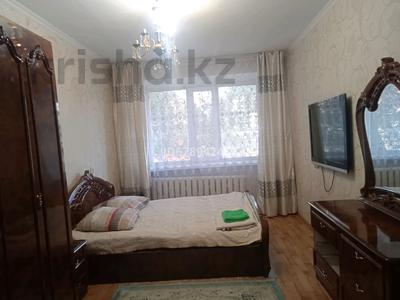 1-комнатная квартира, 38 м², 1/5 этаж посуточно, Алтынсарина 40 за 9 000 〒 в 