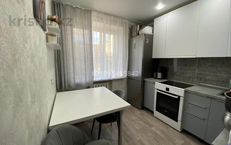 3-комнатная квартира · 60 м² · 3/5 этаж, Момышулы 6 за 26 млн ₸ в Жезказгане — фото 2