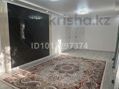 Жеке үй · 5 бөлме · 190 м², Хасанова 44кв 1+2 — Хасенова-Фурманова, бағасы: 16 млн ₸ в Урджаре
