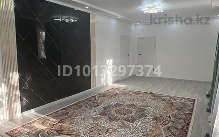 Жеке үй · 5 бөлме · 190 м², Хасанова 44кв 1+2 — Хасенова-Фурманова, бағасы: 16 млн ₸ в Урджаре — фото 2
