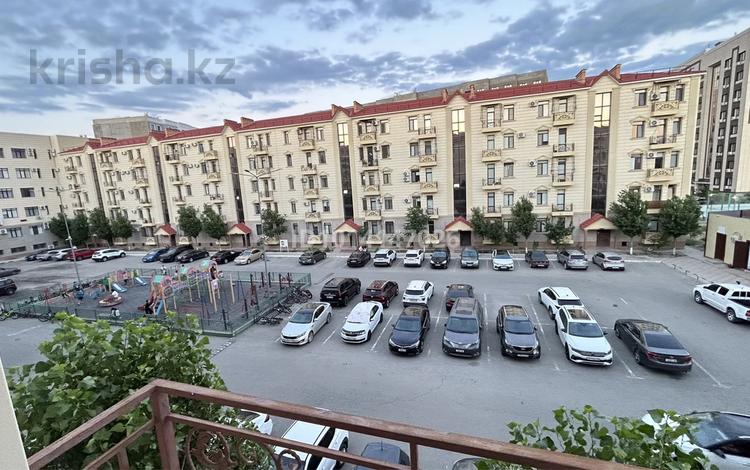 2-комнатная квартира · 67 м² · 3/5 этаж, мкр Нурсая-3, проспект Абулхайр-хана 66 за 35 млн ₸ в Атырау — фото 2