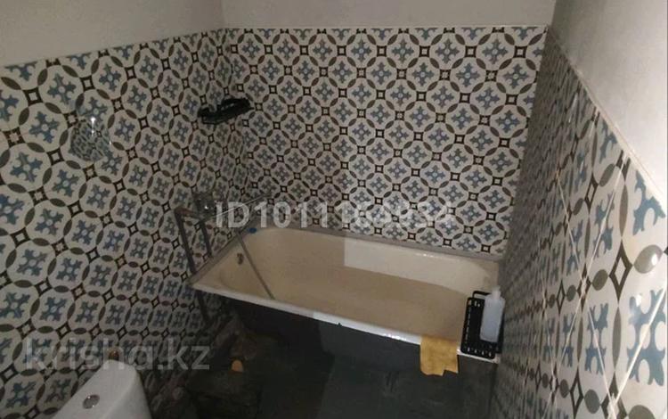 2-бөлмелі пәтер · 46 м² · 4/5 қабат, Абулхаир - Хана 21 — Район Электрон, бағасы: 16 млн ₸ в Актобе — фото 2
