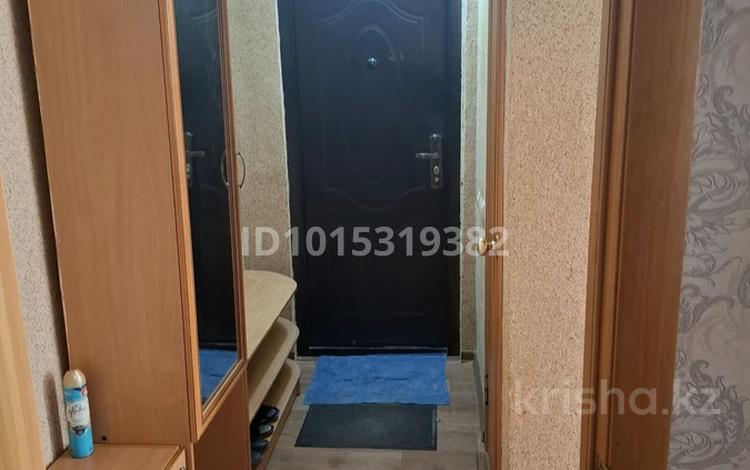2-бөлмелі пәтер · 50 м² · 5/5 қабат, Центральный ш/а., проспект Азаттык 68Б — Находиться рядом с "Рембыттехника",район стройконторы, бағасы: 150 000 ₸ в Атырау, мкр Центральный — фото 2