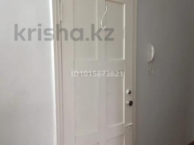 2-комнатная квартира · 44 м² · 1/5 этаж, Майкудук, 18й микрорайон 25 за 12 млн ₸ в Караганде, Алихана Бокейханова р-н