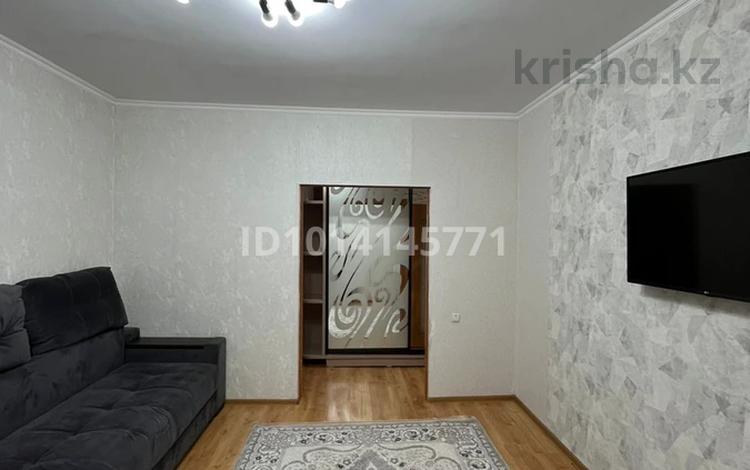 1-комнатная квартира · 40 м² · 5/9 этаж, Чингиз Айтматов 29а за 200 000 ₸ в Астане, Нура р-н — фото 2