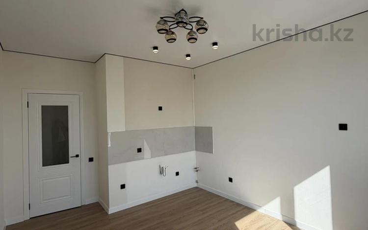2-комнатная квартира · 37 м² · 5/9 этаж, Мухамеджан Тынышбайулы 10 за 26 млн ₸ в Астане, Сарайшык р-н — фото 2