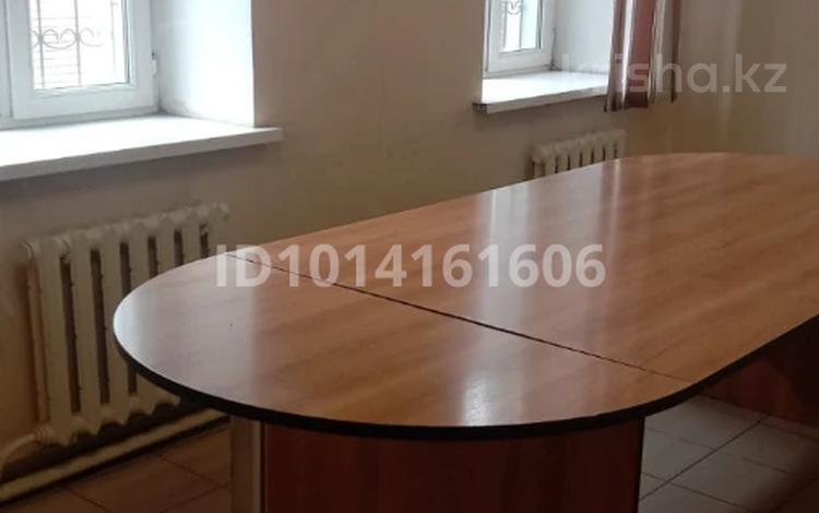 Свободное назначение, офисы, кабинеты и рабочие места · 18.9 м² за 50 000 ₸ в Астане, р-н Байконур — фото 6