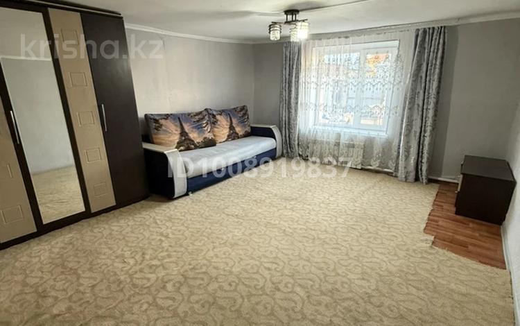 Отдельный дом · 2 комнаты · 70 м², Суюнбая за 155 000 〒 в Косшы — фото 2