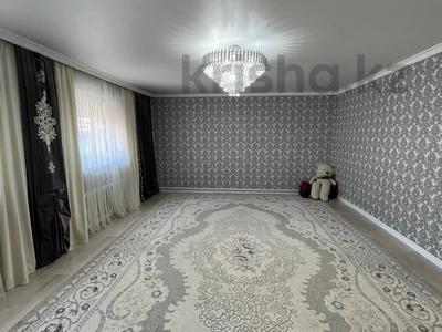 Жеке үй · 4 бөлме · 121.8 м² · 10 жүзд., Бауырластар, Медеу 1, бағасы: 22 млн ₸ в Актобе, жилой массив Бауырластар