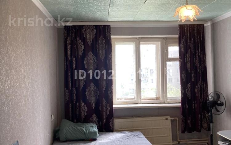 1-бөлмелі пәтер · 17 м² · 8/9 қабат, Курмангазы 165 — Школьни, бағасы: 3.2 млн ₸ в Уральске, мкр Школьник — фото 2