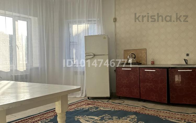 Отдельный дом · 2 комнаты · 100 м² · 8 сот., мкр Калкаман-2 — 7 гор больница за 300 000 ₸ в Алматы, Наурызбайский р-н — фото 2
