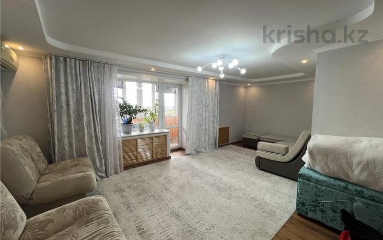 3-бөлмелі пәтер · 90 м² · 8/9 қабат, мкр Новый Город, ул. Ермекова, бағасы: 39 млн ₸ в Караганде, Казыбек би р-н — фото 2
