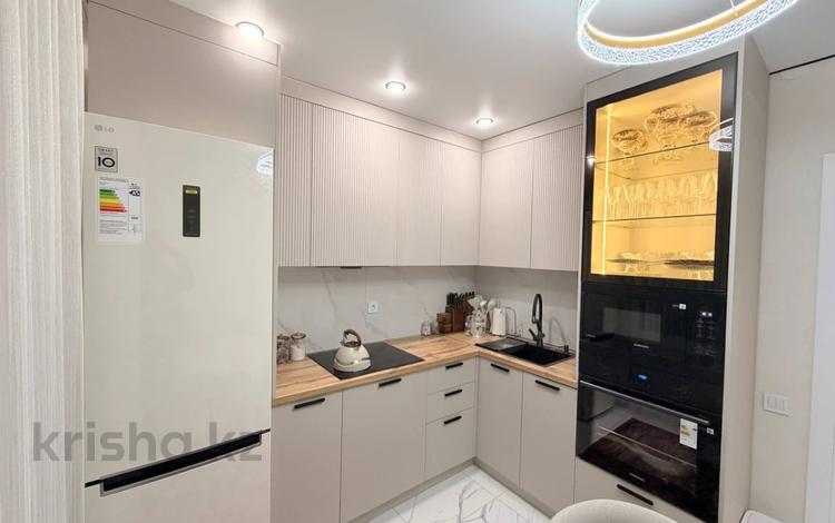 2-комнатная квартира · 60 м² · 4/9 этаж, Е 652 за 45 млн ₸ в Астане, Есильский р-н — фото 4