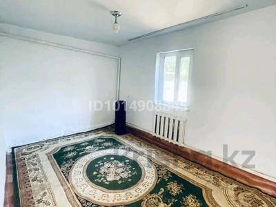 Жеке үй · 3 бөлме · 50 м² · 5 жүзд., УВД-3 УЧАСТОК 42 — ТД Скала, бағасы: 80 000 ₸ в Актобе, мкр. Курмыш
