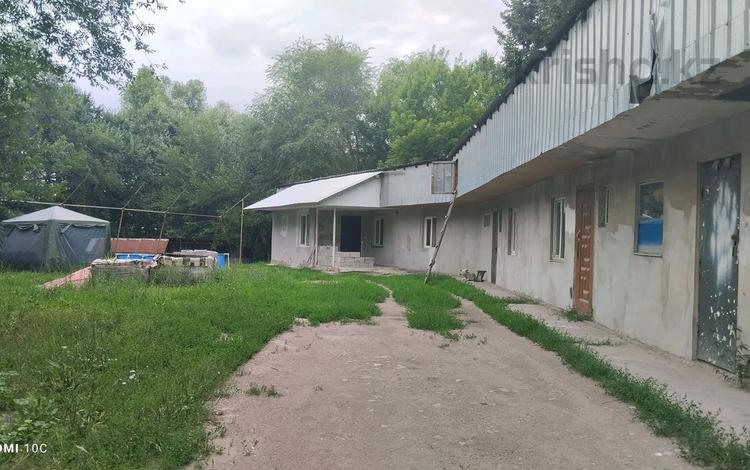 Отдельный дом · 2 комнаты · 80 м² · 8 сот., Село Азат 1 за 17.5 млн ₸ — фото 2