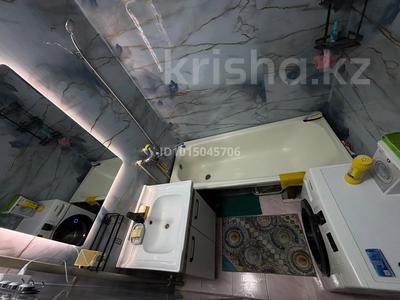 1-комнатная квартира · 41 м² · 1/5 этаж, Майкудук, Мкр Голубые пруды 17 за 120 000 ₸ в Караганде, Алихана Бокейханова р-н