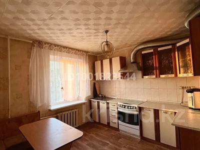 3-комнатная квартира · 82 м² · 8/9 этаж, мкр Юго-Восток, Карбышева 12 — КарГУ за 21.5 млн 〒 в Караганде, Казыбек би р-н