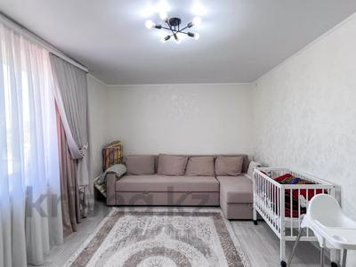 2-бөлмелі пәтер · 52 м² · 4/5 қабат, Достық ш/а, Асанова 71, бағасы: 21 млн ₸ в Талдыкоргане, мкр Достык