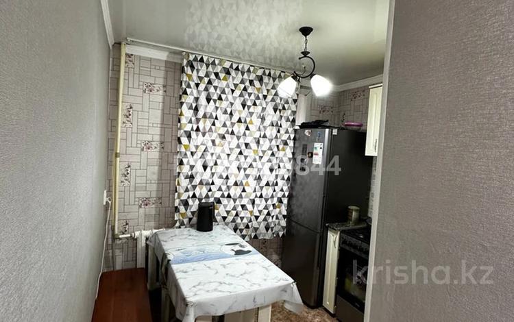 3-комнатная квартира · 54 м² · 2/5 этаж, Карменова 66 за 18 млн 〒 в Семее — фото 2