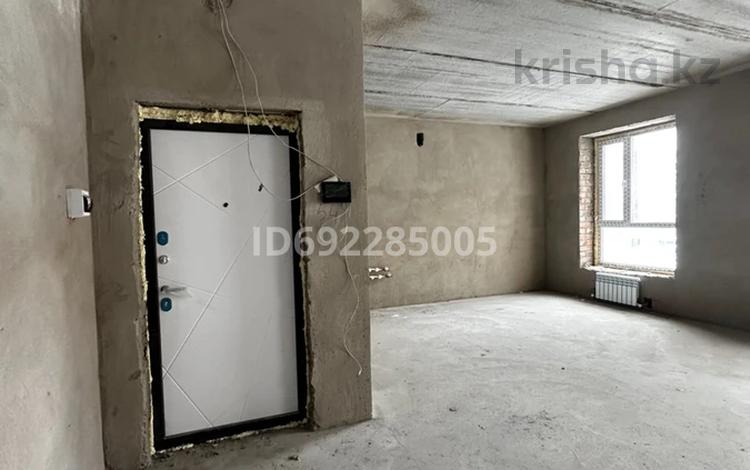 3-комнатная квартира, 73 м², 5/5 этаж, Муканова 61/2 за ~ 20 млн 〒 в Караганде, Казыбек би р-н — фото 2