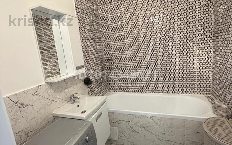 2-комнатная квартира · 72 м² · 5/22 этаж, Манглик Ел 56 за 350 000 ₸ в Астане, Есильский р-н — фото 2