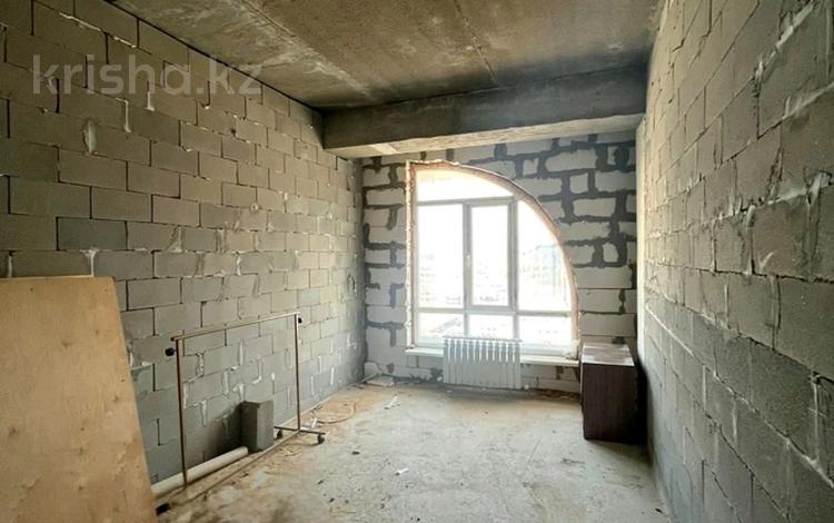2-комнатная квартира · 77 м² · 10/10 этаж, 18А мкр 10 за 25 млн ₸ в Актау — фото 2
