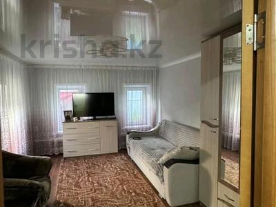 Отдельный дом · 2 комнаты · 28 м² · 4 сот., Клары Цеткин 157 — Рабочий за 10.5 млн 〒 в Петропавловске