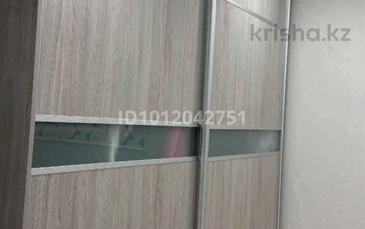 1-бөлмелі пәтер · 32.9 м² · 2/5 қабат, Ауэзова 83а, бағасы: 8.5 млн ₸ в Аксу — фото 2