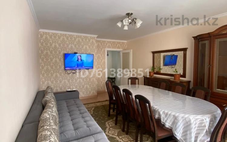 3-бөлмелі пәтер · 85 м² · 4/9 қабат, Ақкент ш/а. 16 — 182 мектептің тура жанында орналасқан, бала- бақша да өте жақын, үй жылы, жайлы, көршілер тыныш., бағасы: 50 млн ₸ в Алматы, Алатауский р-н — фото 2