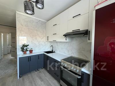 3-комнатная квартира, 63 м², 10/10 этаж, мкр Юго-Восток, Таттимбета 3 за 28.7 млн 〒 в Караганде, Казыбек би р-н