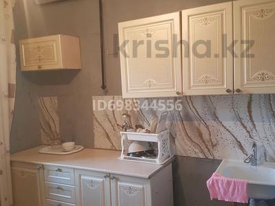 2-бөлмелі пәтер, 50 м², 1/5 қабат ай сайын, мкр СМП 136, бағасы: 120 000 〒 в Атырау, мкр СМП 136