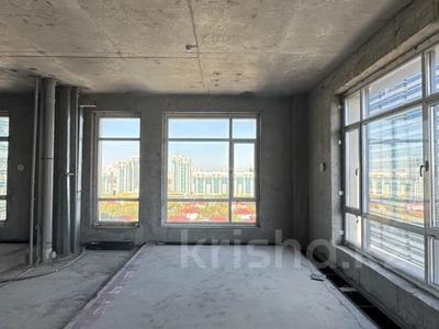 4-комнатная квартира · 225 м² · 12/18 этаж, Динмухамеда Кунаева 8а за 260 млн 〒 в Астане, Есильский р-н