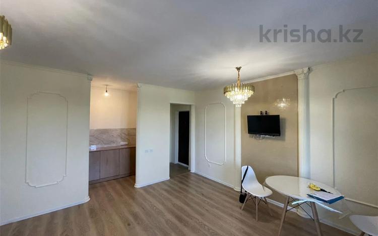 2-комнатная квартира · 60 м² · 1/10 этаж, пр. Республики за 24 млн ₸ в Караганде, Казыбек би р-н — фото 2