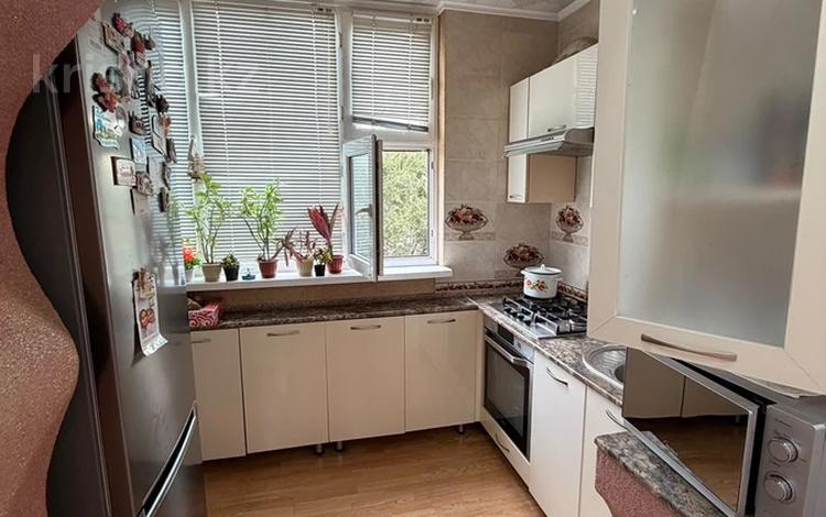 3-комнатная квартира · 70 м² · 3/5 этаж, 12-й мкр 21 за 18 млн ₸ в Актау — фото 2