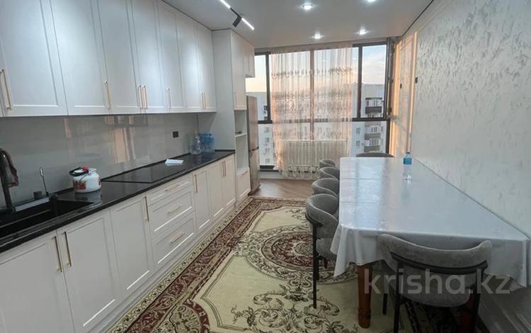 3-комнатная квартира · 90 м² · 6/12 этаж, Туркия 1/10 за 300 000 ₸ в Шымкенте — фото 3