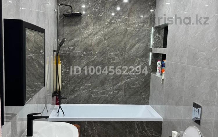 2-бөлмелі пәтер · 60 м² · 1/9 қабат, мкр Думан-2, Мкрн Думан-2 57/3, бағасы: 400 000 ₸ в Алматы, Медеуский р-н — фото 2