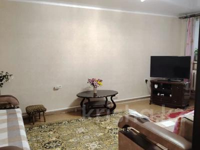 3-комнатная квартира · 69 м² · 1/2 этаж, ул. Янушкевича д.80 за 23.5 млн 〒 в Усть-Каменогорске