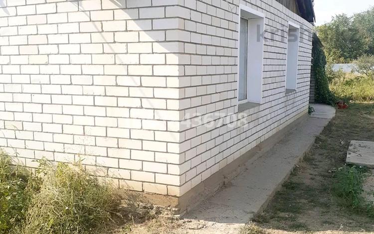 Отдельный дом · 3 комнаты · 73 м² · 7 сот., улица — Школы за 14 млн 〒 в Подстепном — фото 2