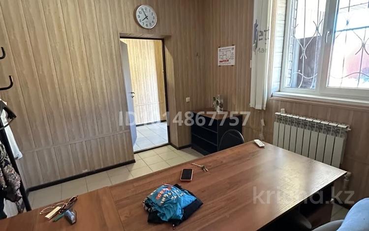 Офисы · 12 м² за 70 000 ₸ в Конаеве — фото 2