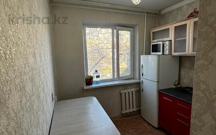1-комнатная квартира · 32 м² · 2/5 этаж, 408 квартал за 11.5 млн ₸ в Семее — фото 2