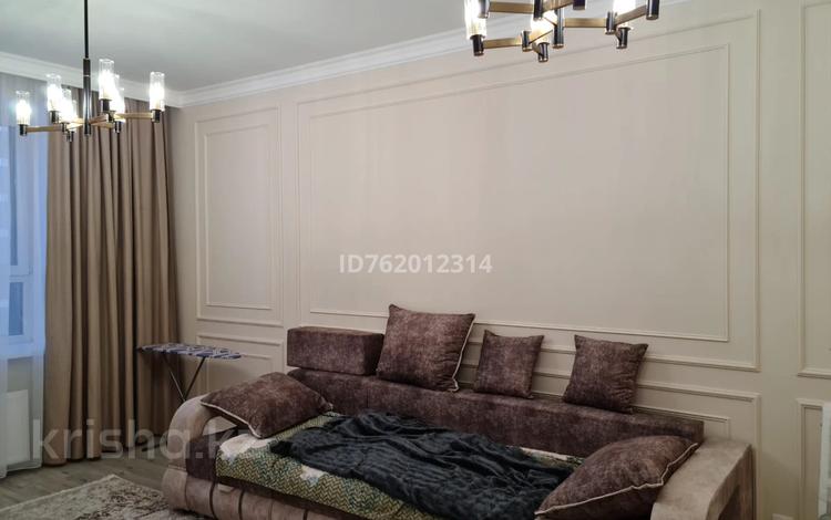 2-комнатная квартира · 60 м² · 9/9 этаж, Толе Би 65 за 320 000 ₸ в Астане, Нура р-н — фото 2